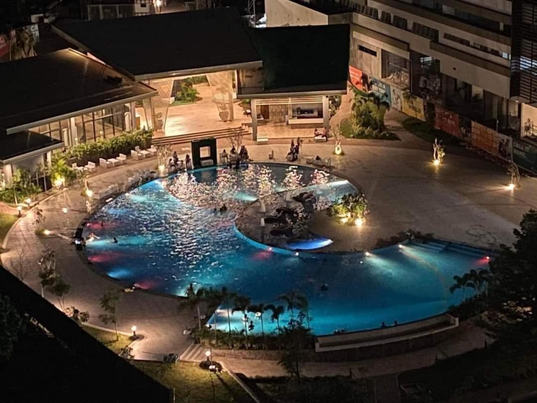 Grand Residences Cebu North Tower מראה חיצוני תמונה